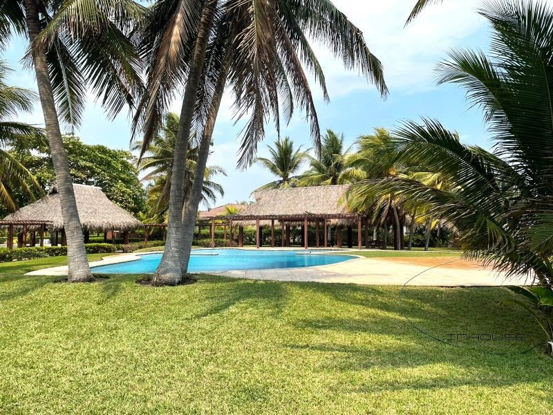 TERRENO EN VENTA KM 13.5 MONTERRICO - 10