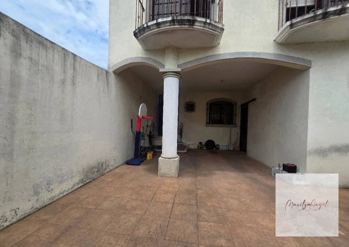 CASA EN VENTA EN SAN CRISTOBAL SECTOR B2 - 14