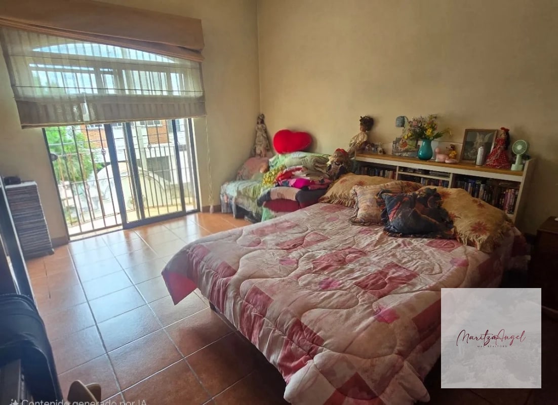 CASA EN VENTA EN SAN CRISTOBAL SECTOR B2 - 4