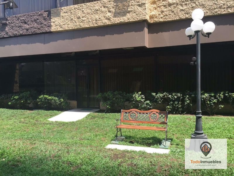 Apartamento Amueblado de 198 m2 en Renta en Milenia - 2