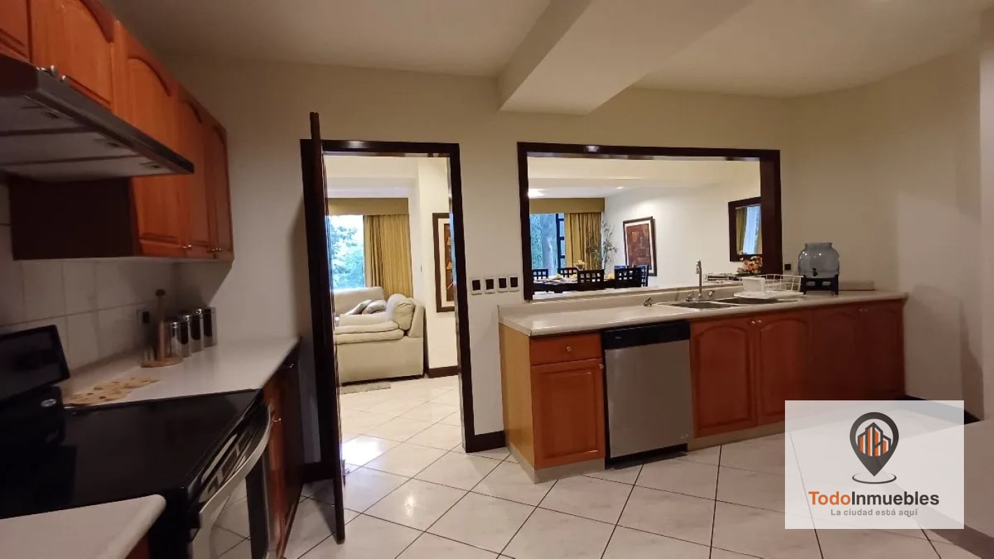 Apartamento Amueblado de 198 m2 en Renta en Milenia - 7