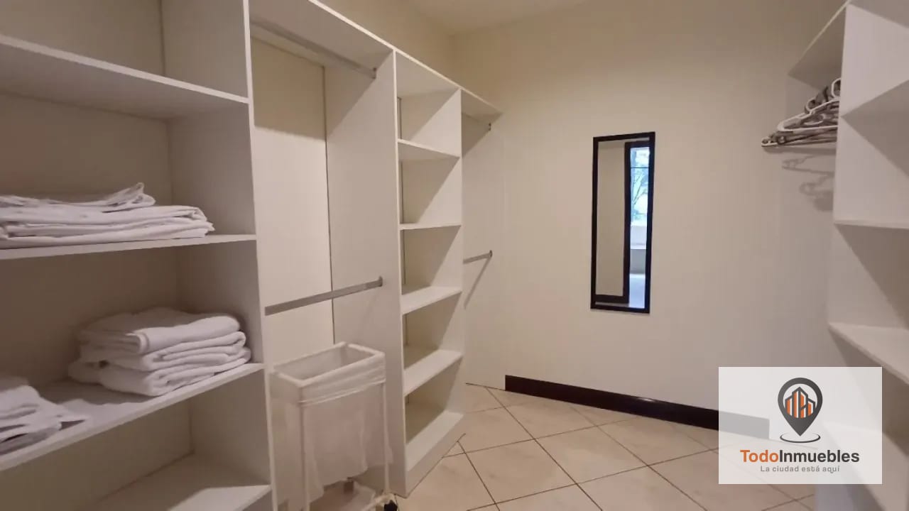 Apartamento Amueblado de 198 m2 en Renta en Milenia — Apartamento en Alquiler en Milenia, Zona 10, Guatemala, Ciudad — foto 13 de 15