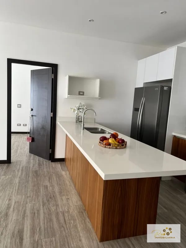 Apartamento en Renta – Lirios 2 — Apartamento en Alquiler en Lirios de Cayalá II, Zona 16, Guatemala, Ciudad — foto 1 de 4