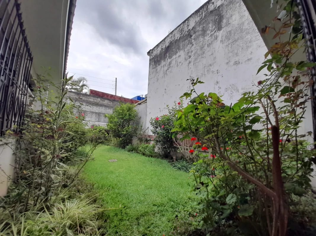 Vendo casa de 1 nivel en San Cristóbal!!!!! — Casa en Venta en Zona 8 Mixco, Guatemala, Ciudad — foto 15 de 16