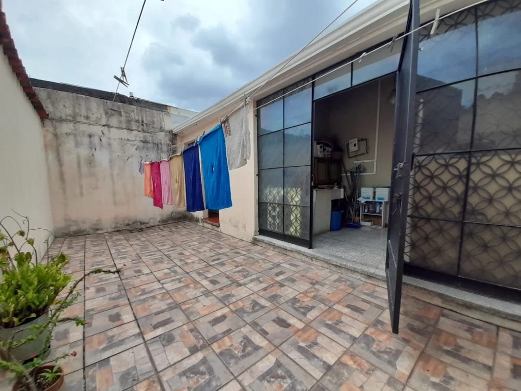Vendo casa de 1 nivel en San Cristóbal!!!!! — Casa en Venta en Zona 8 Mixco, Guatemala, Ciudad — foto 11 de 16
