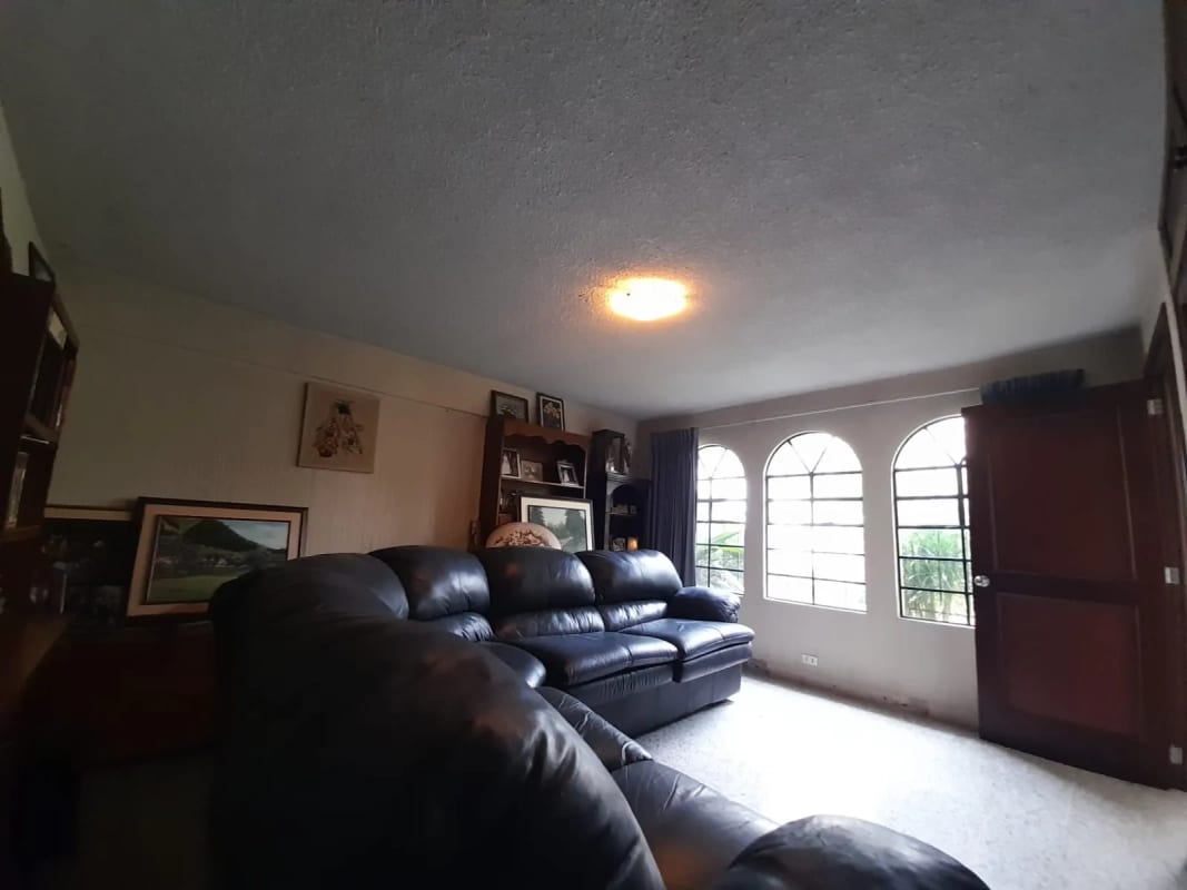 Vendo casa de 1 nivel en San Cristóbal!!!!! — Casa en Venta en Zona 8 Mixco, Guatemala, Ciudad — foto 2 de 16