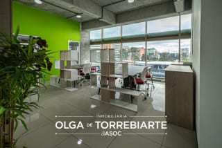 Oficina en Edificio Pialé, Zona 10 — Oficina en Alquiler en Pialé, Zona 10, Guatemala, Ciudad — miniatura 8 de 10