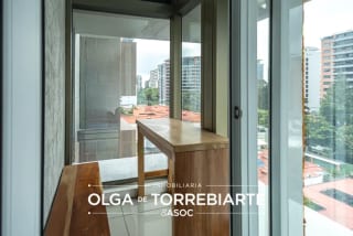 Oficina en Edificio Pialé, Zona 10 — Oficina en Alquiler en Pialé, Zona 10, Guatemala, Ciudad — miniatura 2 de 10