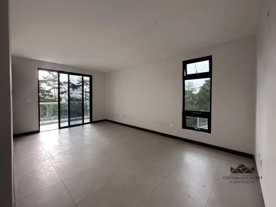 CASA EN VENTA SANTA CATARINA PINULA — Casa en Venta en Santa Catarina Pinula, Guatemala, Ciudad — foto 1 de 16