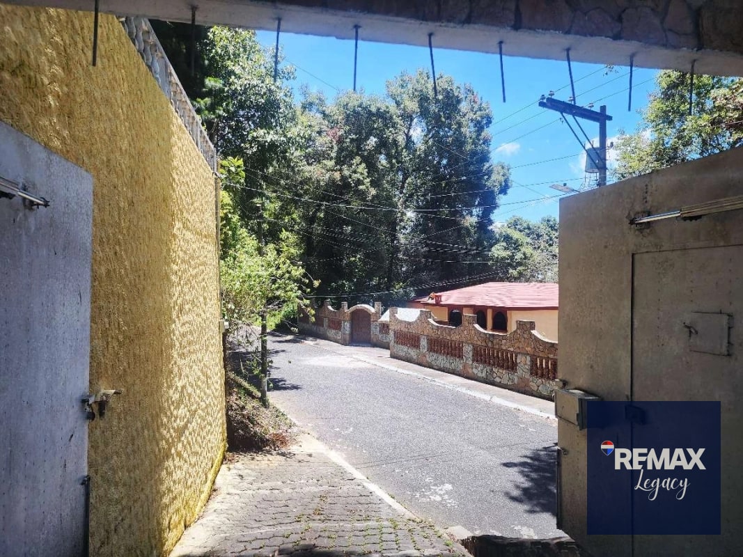 Casa Venta | San Lucas Sacatepequez | Condominio Bosque Vivo - 1