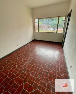 Local / Oficina en renta Plazuela España — Oficina en Alquiler en Zona 9, Guatemala, Ciudad — miniatura 7 de 7