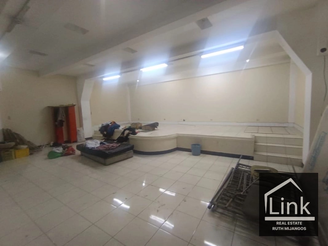 Renta de Edificio en zona 7 CASTILLO LARA - 12