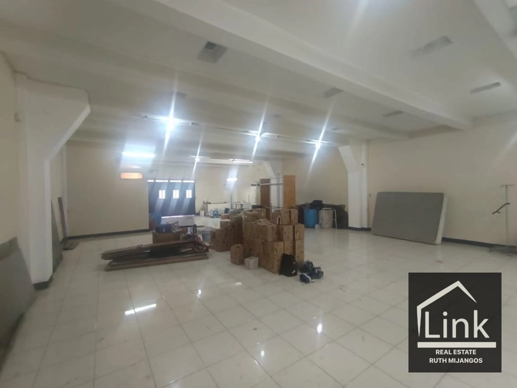 Renta de Edificio en zona 7 CASTILLO LARA - 10