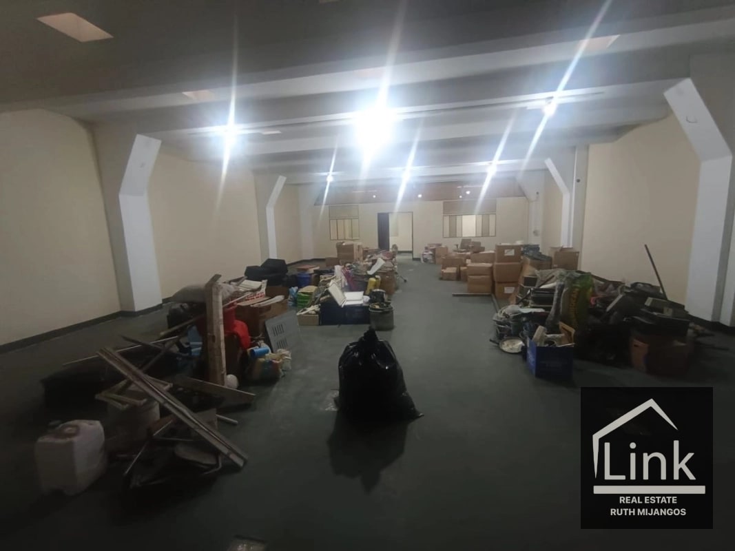 Renta de Edificio en zona 7 CASTILLO LARA - 9