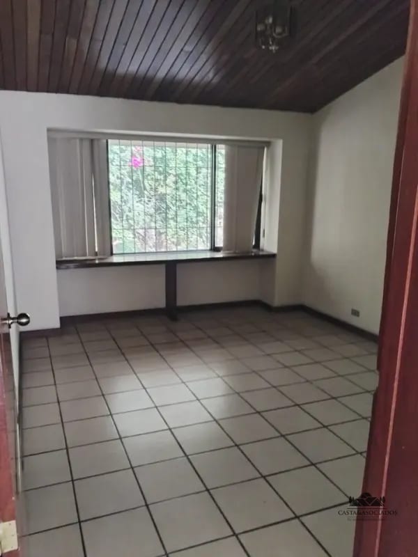 CASA EN VENTA SANTA CATARINA PINULA — Casa en Venta en Santa Catarina Pinula, Guatemala, Ciudad — foto 7 de 14
