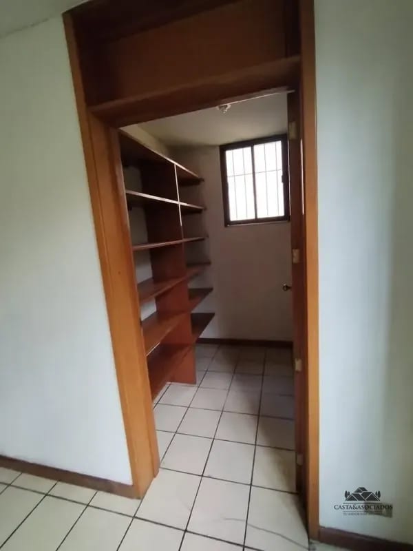 CASA EN VENTA SANTA CATARINA PINULA — Casa en Venta en Santa Catarina Pinula, Guatemala, Ciudad — foto 4 de 14