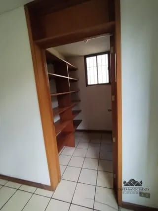 CASA EN VENTA SANTA CATARINA PINULA — Casa en Venta en Santa Catarina Pinula, Guatemala, Ciudad — miniatura 4 de 14