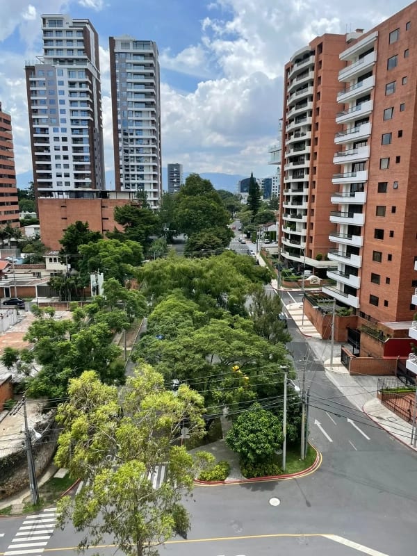 Se Vende/Alquila Apto. Amueblado Tiffany 5 Nivel Alto, Zona 14. — Apartamento en Venta en Tiffany 5ta Avenida, Zona 14, Guatemala, Ciudad — foto 3 de 15