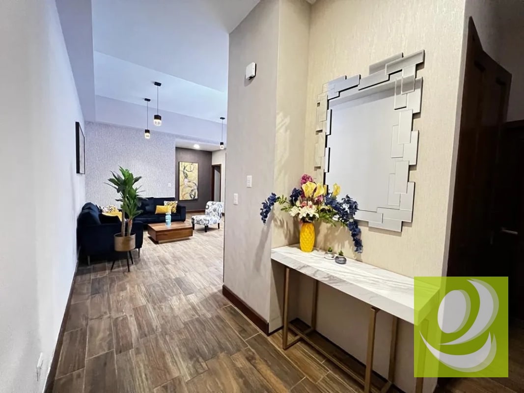 APARTAMENTO AMUEBLADO EN VENTA EN 1ER NIVEL ZONA 10 GT - 1
