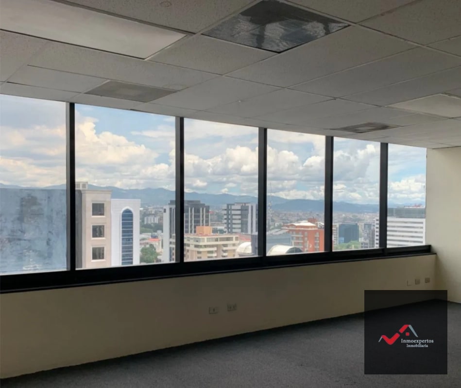 OFICINA EN RENTA ZONA 10 PENTHOUSE - 1