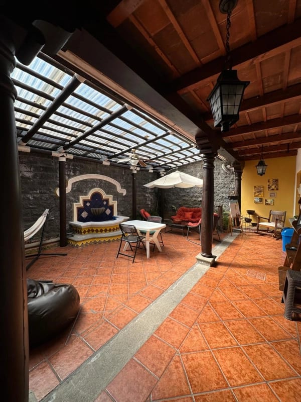 Casa en venta en zona 10 fuera de garita dentro de área residencial de 5 habitaciones — Casa en Venta en Zona 10, Guatemala, Ciudad — foto 10 de 16
