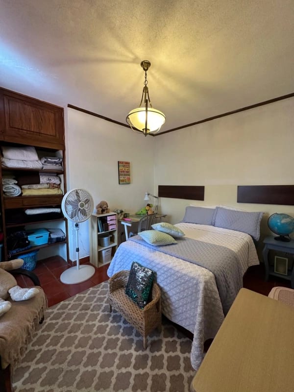 Casa en venta en zona 10 fuera de garita dentro de área residencial de 5 habitaciones — Casa en Venta en Zona 10, Guatemala, Ciudad — foto 12 de 16