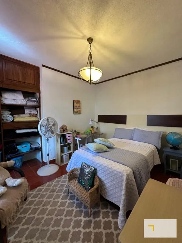 Casa en venta en zona 10 fuera de garita dentro de área residencial de 5 habitaciones — Casa en Venta en Zona 10, Guatemala, Ciudad — foto 12 de 16