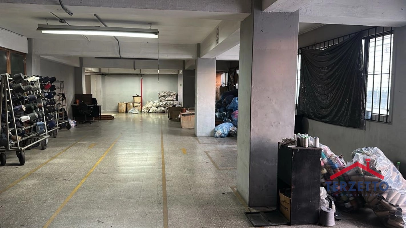 Bodegas edificio zona 7 (2 pisos disponibles) - 4