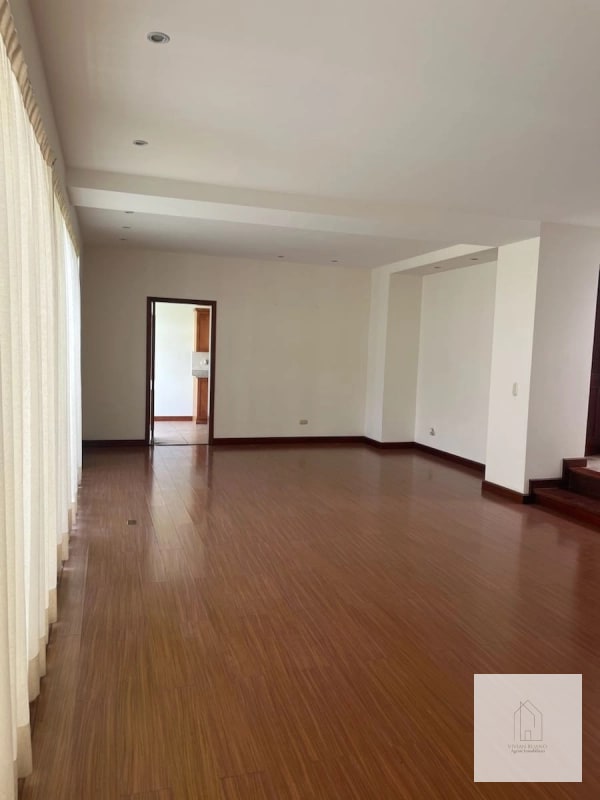 Linda Casa Portal del Bosque 1, CES en venta - 2