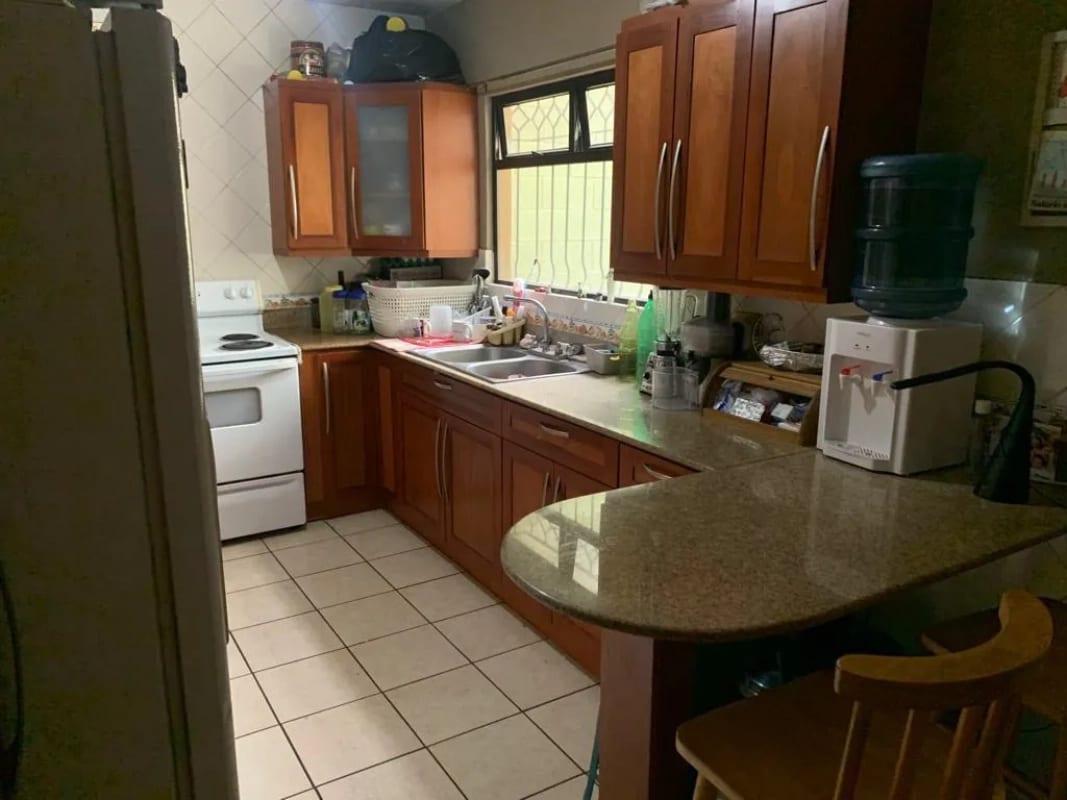 Casa en venta  San Antonio Santa Catarina Pinula KM 16.5 — Casa en Venta en Santa Catarina Pinula, Guatemala, Ciudad — foto 6 de 8