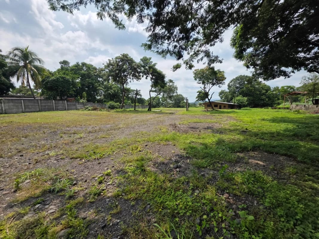 Terreno en Renta Km.59.5 Ruta al  Puerto Quetzal a 1 Km. de Pradera Escuintla — Terreno en Alquiler en Puerto Quetzal, Escuintla — foto 2 de 10