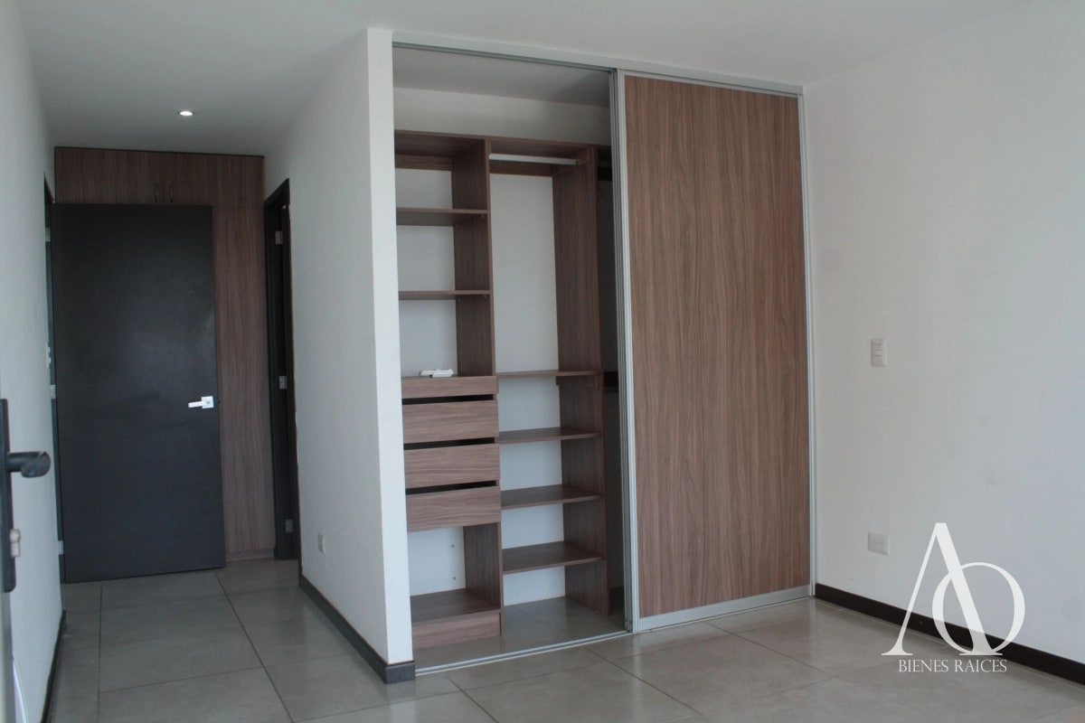 Apartamento en Alquiler / Venta  Edificio Telia, zona 15 VH2 N9 / EN DIRECTO 2025 02 — Apartamento en Venta en Telia, Zona 15, Guatemala, Ciudad — foto 5 de 7