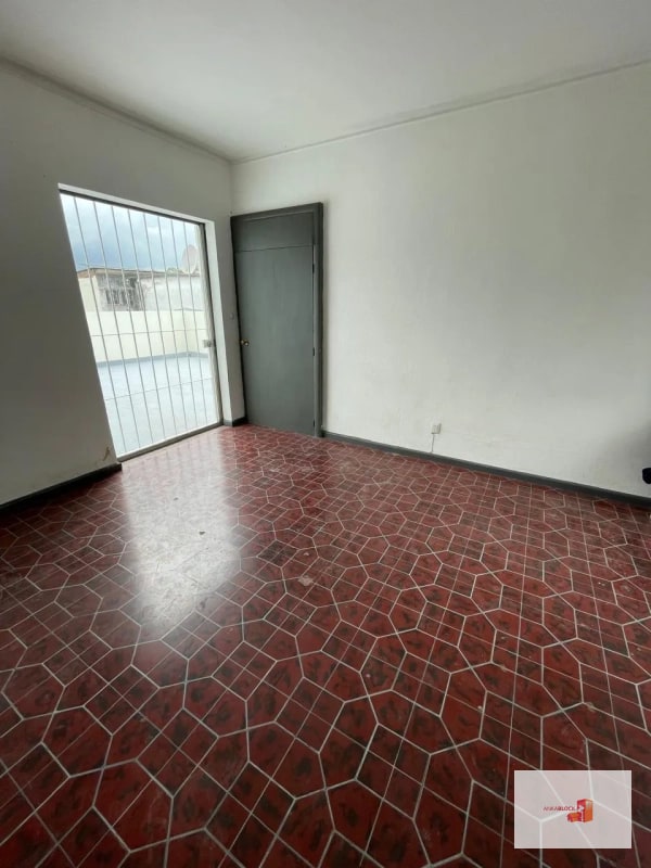 Oficinas con terraza amplia, cerca de Plazuela España - 5