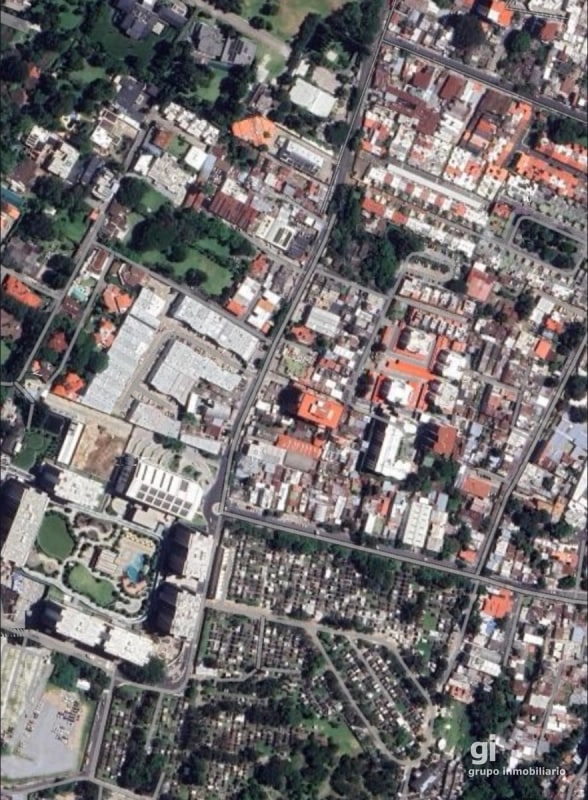 Propiedad en venta en La Villa, zona 14 - 2