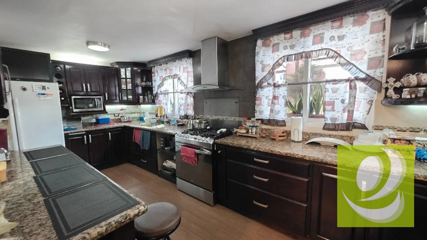 VENDO 2 CASAS EN 1 EN MONTEMARIA SUR VILLA NUEVA - 3