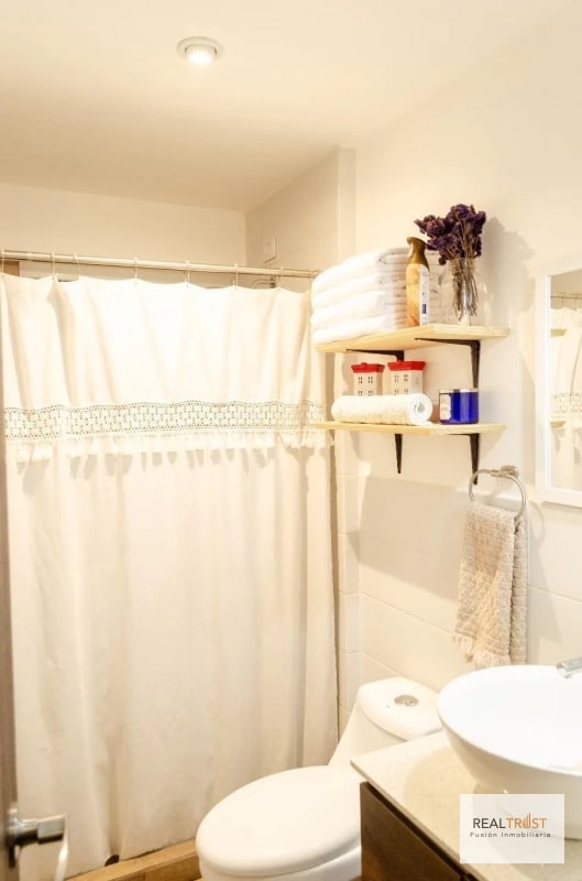 APARTAMENTO EN VENTA AMUEBLADO Y EQUIPADO ZONA 13, TORRE PAMPLONA - 7