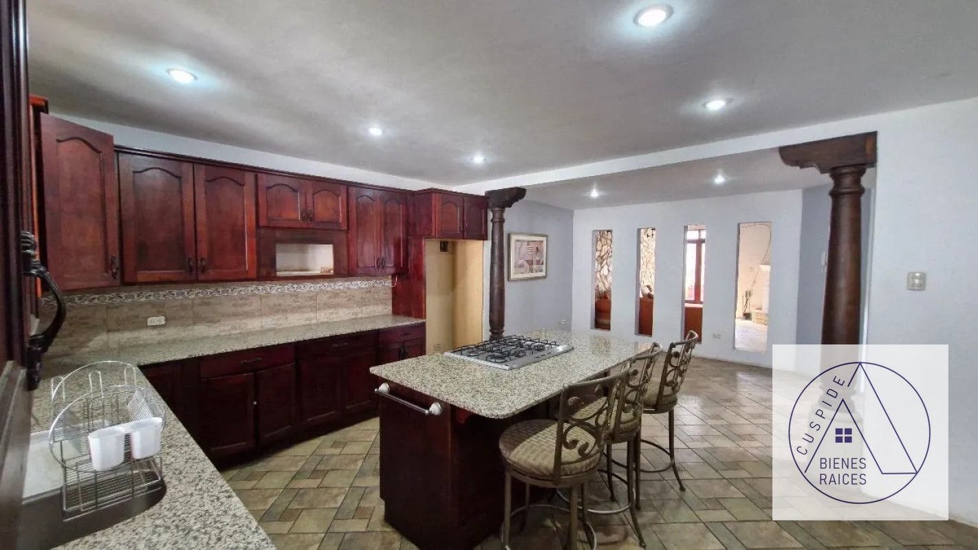 Antigua Guatemala San Bartolome Becerra se vende Casa fuera de condominio. - 8