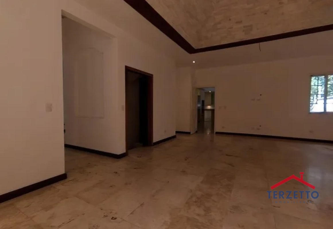 Casa en Foresta Cayalá Zona 16 - 14