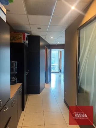 OFICINA EN VENTA EN TORRE PRADERA EN ZONA 10 002OVDZ10 — Oficina en Venta en Zona 10, Guatemala, Ciudad — miniatura 7 de 11