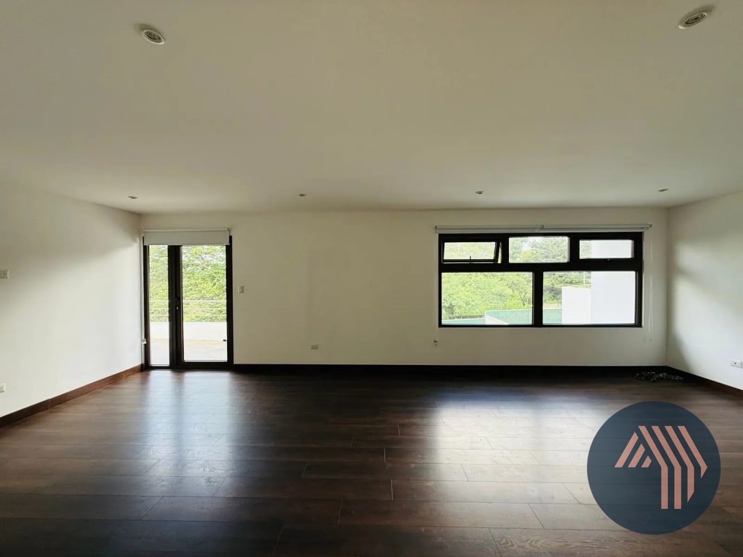 VENTA DE HERMOSA CASA - PORTAL VERDE, BELLAS LUCES - 7