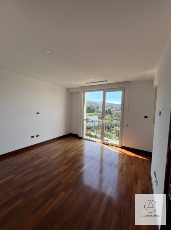Lindo apartamento en venta en Torre Real - 5
