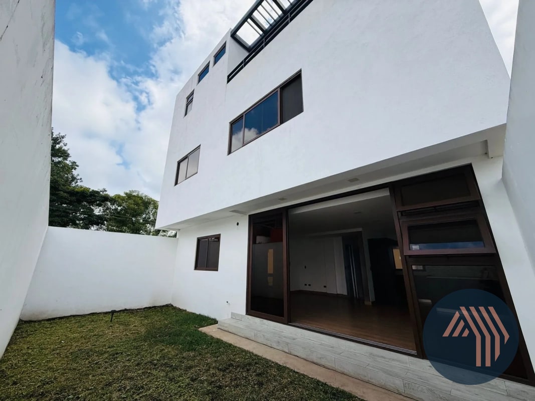 VENTA DE HERMOSAS CASAS PARA ESTRENAR - VH1, ZONA 15 - 8
