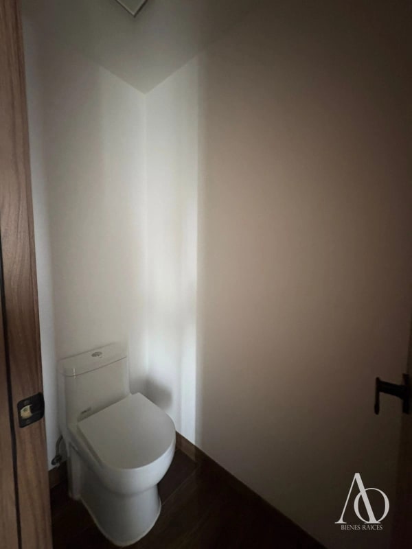 Apartamento en Alquiler Edificio Vila Quince, zona 15 VH2 N6-N7 / EN DIRECTO 04 - 6