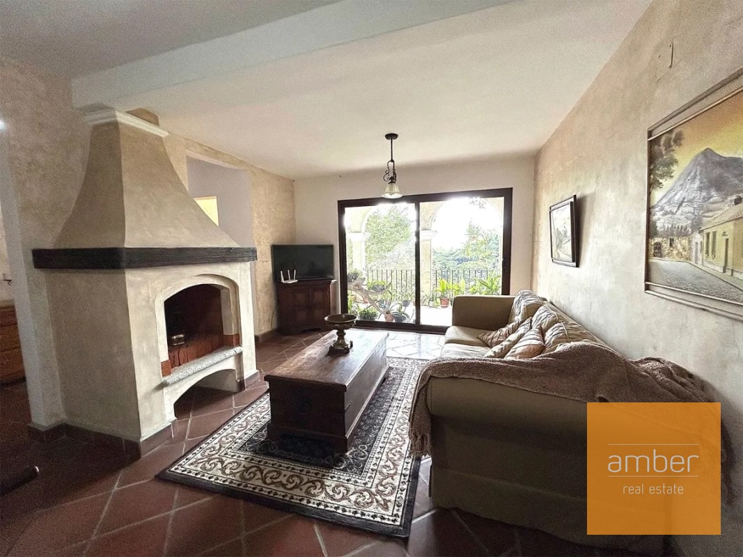 Casa en Altos de Miralvalle, Mixco - 11