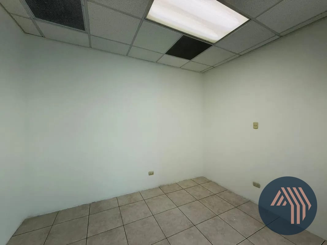 VENTA DE OFICINA 70MT2 - ZONA PRADERA, ZONA 10 — Oficina en Venta en Zona Pradera, Zona 10, Guatemala, Ciudad — foto 6 de 12