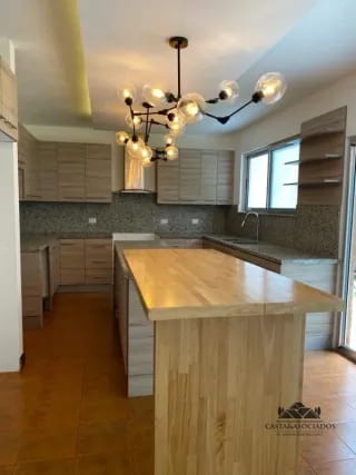 CASA EN VENTA MONTEBELLO II — Casa en Venta en Carretera a El Salvador, Guatemala, Ciudad — miniatura 5 de 10