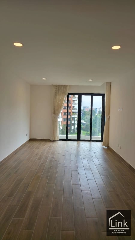 ALQUILER DE APARTAMENTO ZONA 14 PARQUE 14 - 3