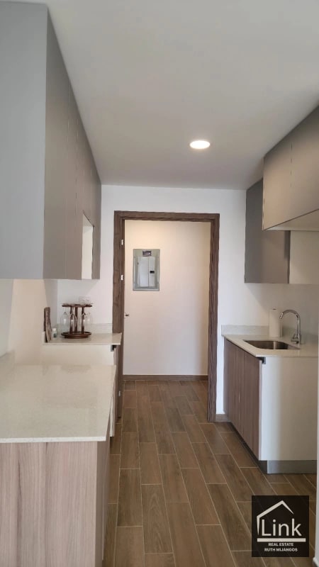 venta de Apartamento zona 14 PARQUE 14 - 8