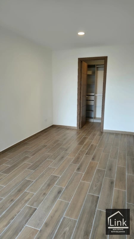 venta de Apartamento zona 14 PARQUE 14 - 4