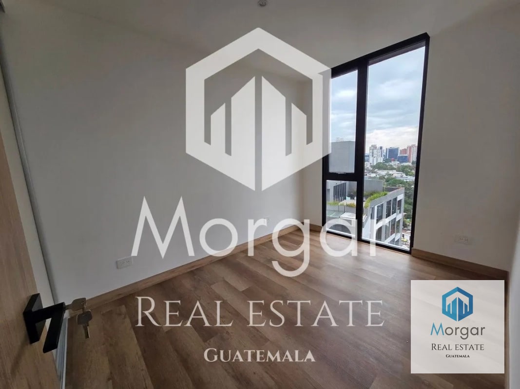 Apartamento en Alquiler en Zona 15 de 2 Dormitorios en $1,660 - 5